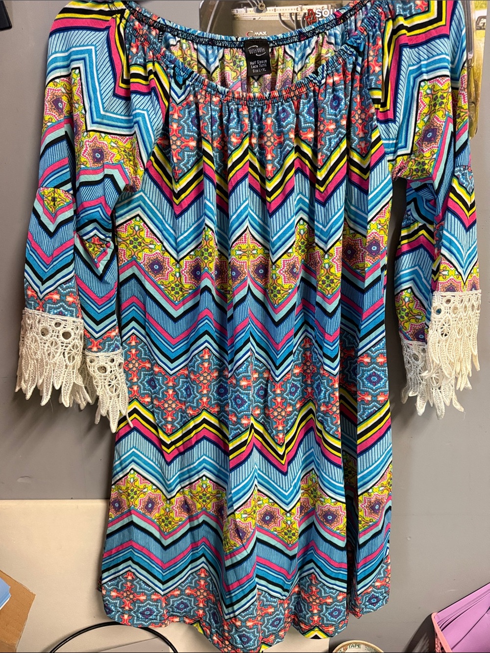 WinWin Multicolor Chevron Off-Shoulder Top with Lace Trim